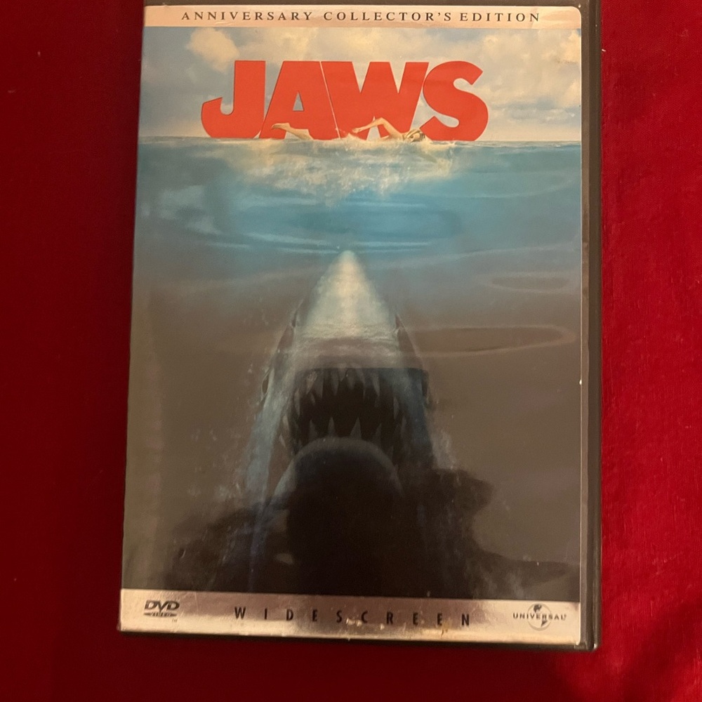 Universal Jaws DVD